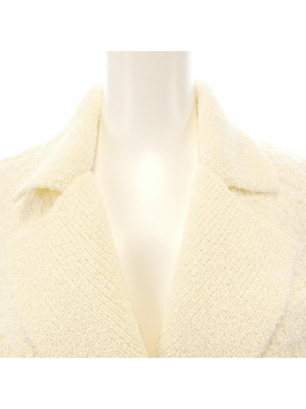 Chanel Jacket White - Picture 6 of 7